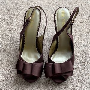 Women’s size 10 brown heels Me Too brand NWOB
